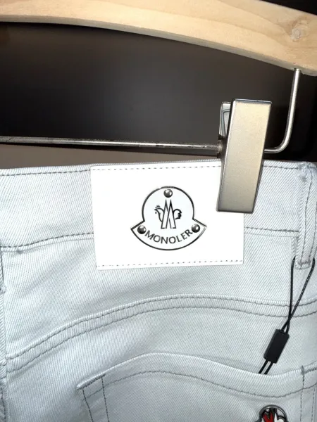 Moncler Jeans Light Wash Denim Jeans - 7
