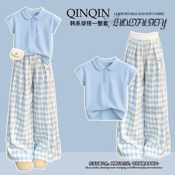 Design Short-Sleeve Collar Polo Shirt in Light Blue with Gingham Pants Set - 3