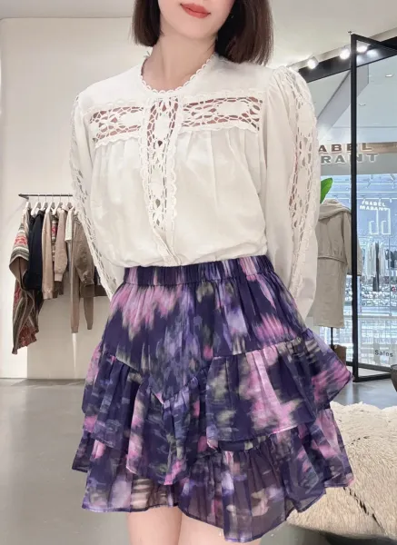 Design White Lace-Trimmed Blouse and Skirt Set Sets - 10