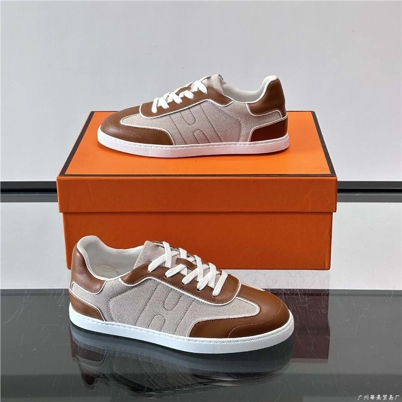Leather Lace-Up Casual Sneakers