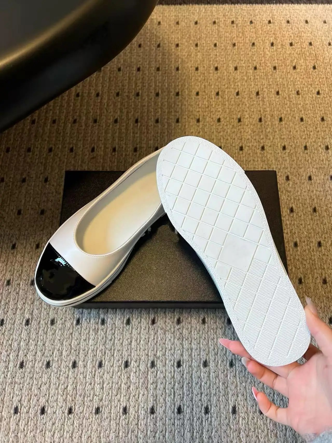 Chanel Two-Tone Cap-Toe Ballet Flats White and Black Casual Shoes - 8