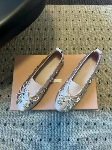 Design Black Crystal-Embellished Bow Flat Shoes Casual Shoes - 13