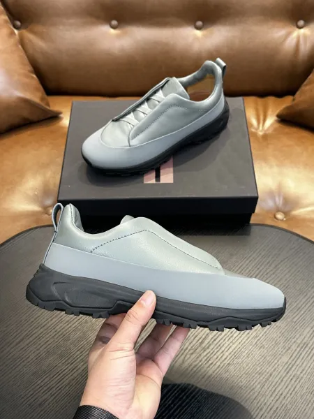 Design Slip-On Chunky Sneakers Gray / White - 12
