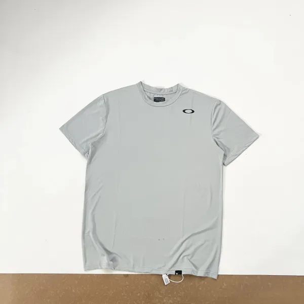 Oakley Performance T-Shirt Black and Gray - 13