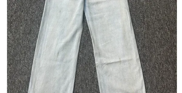 Design Wide-Leg Distressed Light Wash Jeans - 10