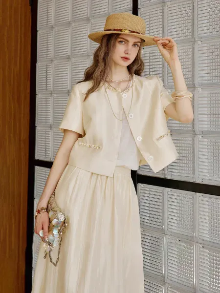 Design Cream Beige Tweed-Trimmed Two-Piece Set with Pleated Skirt - 4