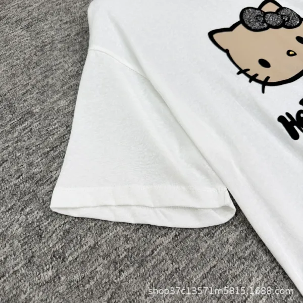 Hello Kitty Graphic Print White Oversized T-Shirt - 10