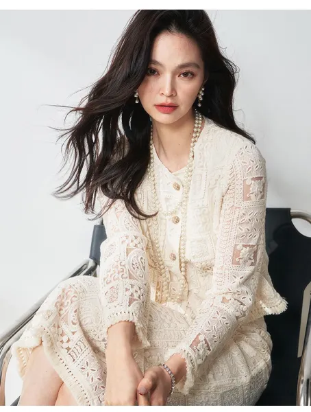 Design Lace Cropped Cardigan Beige Outerwear - 18