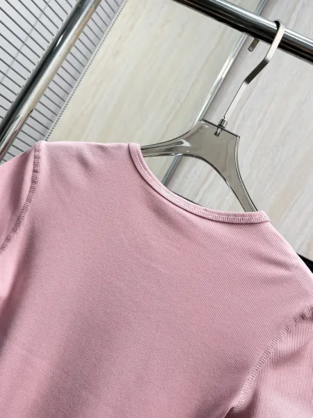 Comme des Garçons Play Heart Logo Ribbed Crop T-Shirt Pink - 15