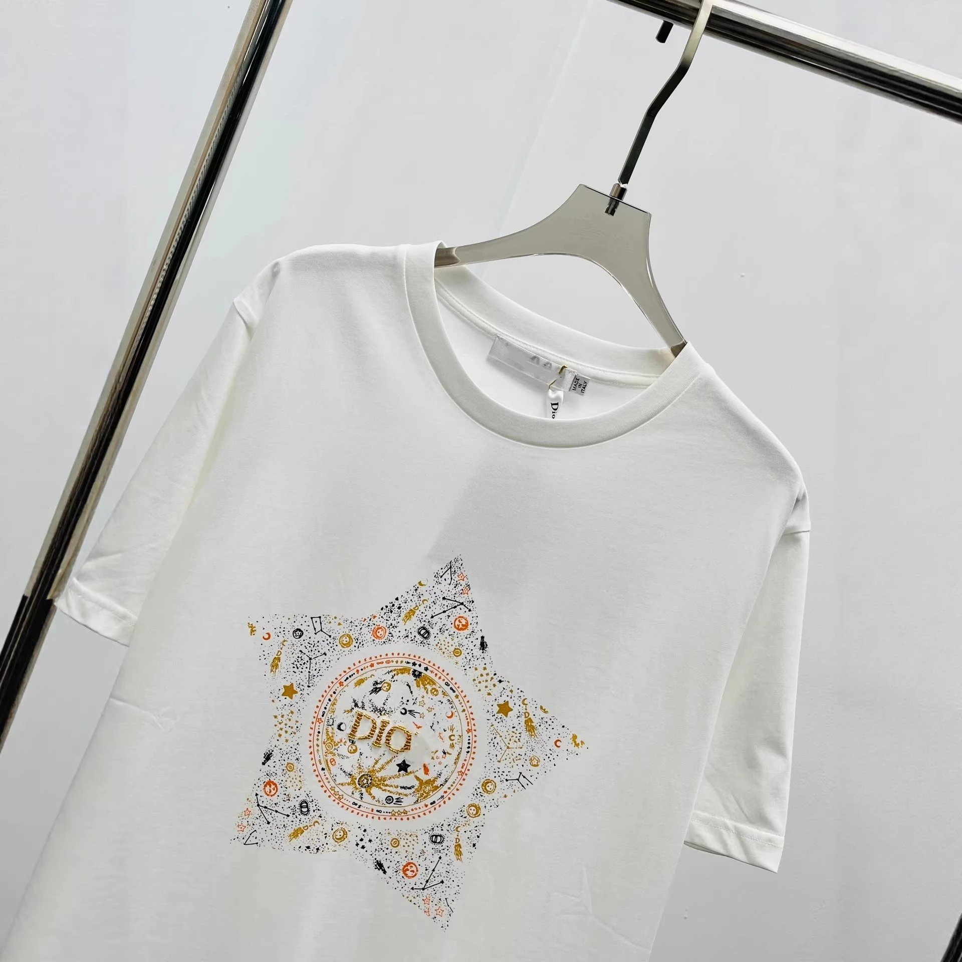 White Graphic Print T-Shirt Black Shorts Casual Outfit