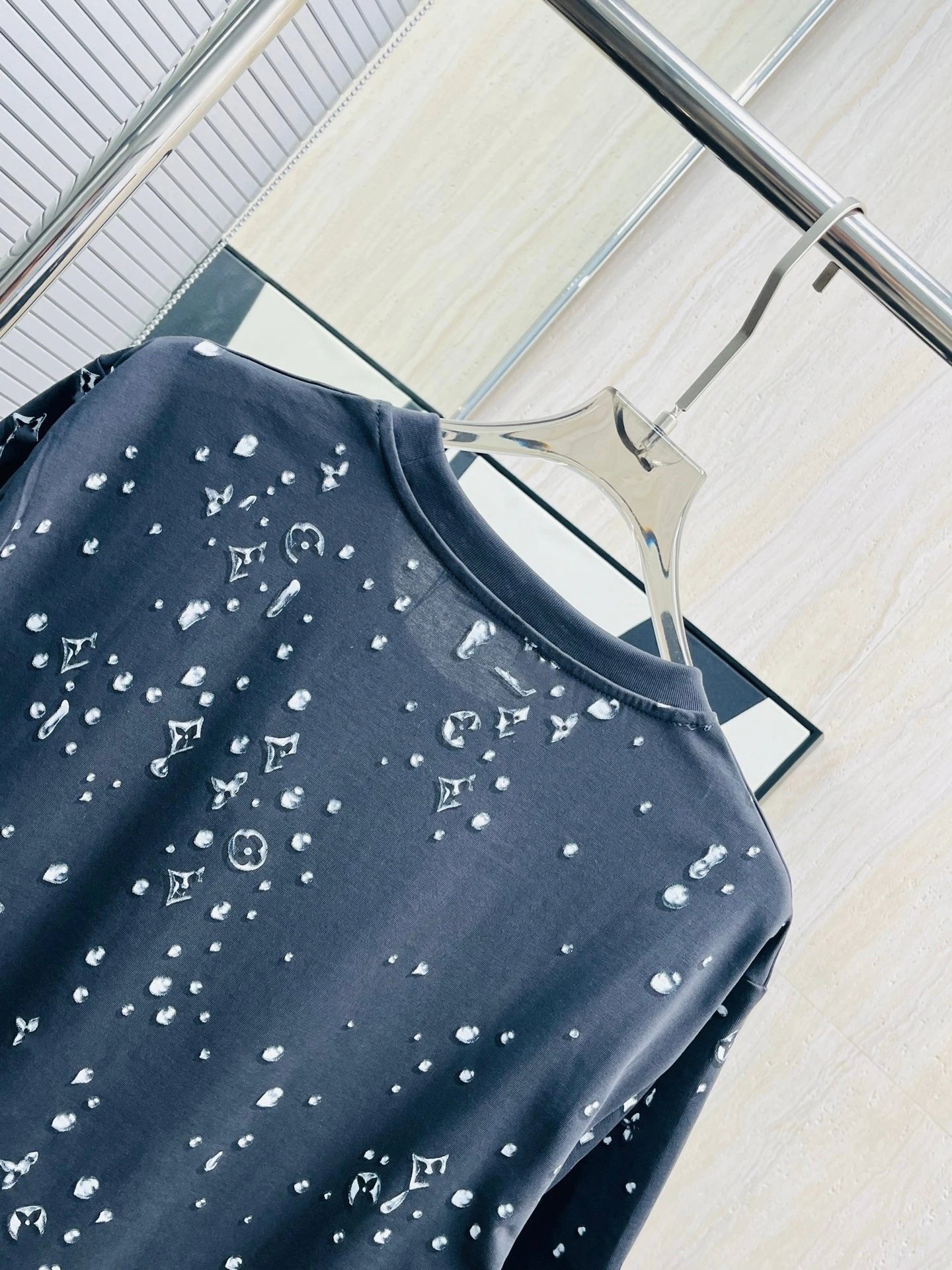 Louis Vuitton Monogram Splash Print T-Shirt Navy - 11
