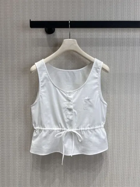 Design Ruffled Pocket Shorts White - 23