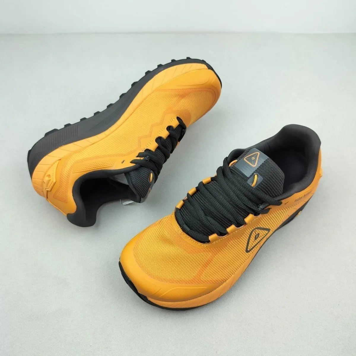Design Trail Running Shoe Black - 7