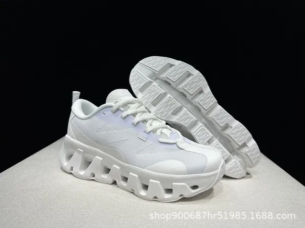 Kith x On Running CloudTec Gray Sneakers Chunky Sneakers - 26