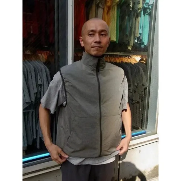 Design Grid-Textured Zip-Up Vest Olive Green Vest Outerwear.vest - 11