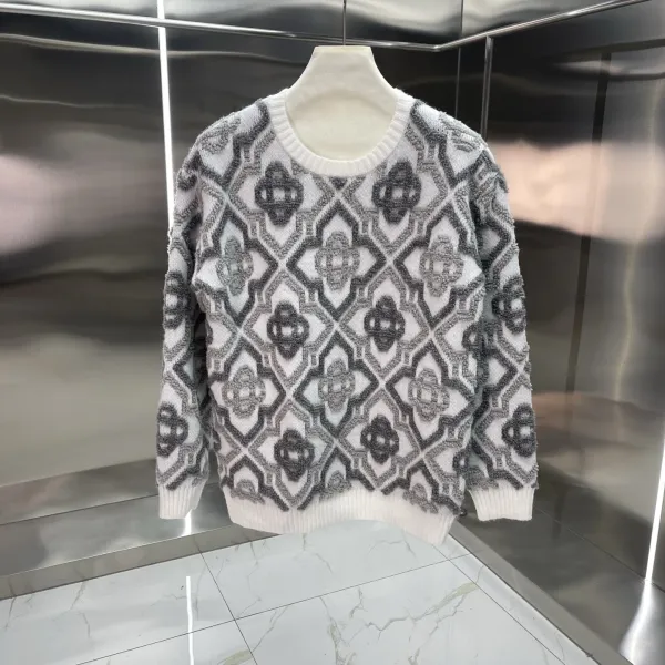Design Knit Sweater with Green Logo Pattern White - 5