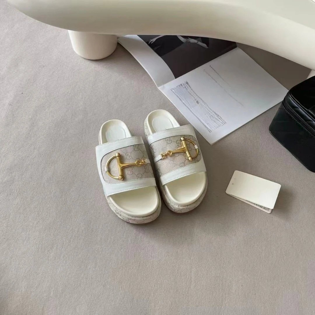 Gucci Horsebit GG Marmont Beige Casual Slides
