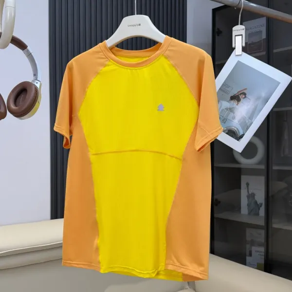 Design Uniqlo U Performance Raglan T-Shirt Blue and Gray T-Shirts - 10