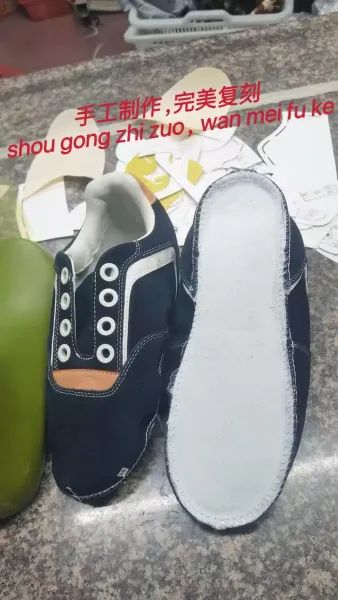 Design Low-Top Suede Sneakers Green White Gum Sole - 13