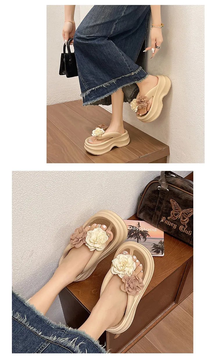Crocs Sport Clog Beige Sandals - 9