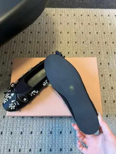 Design Black Crystal-Embellished Bow Flat Shoes Casual Shoes - 6