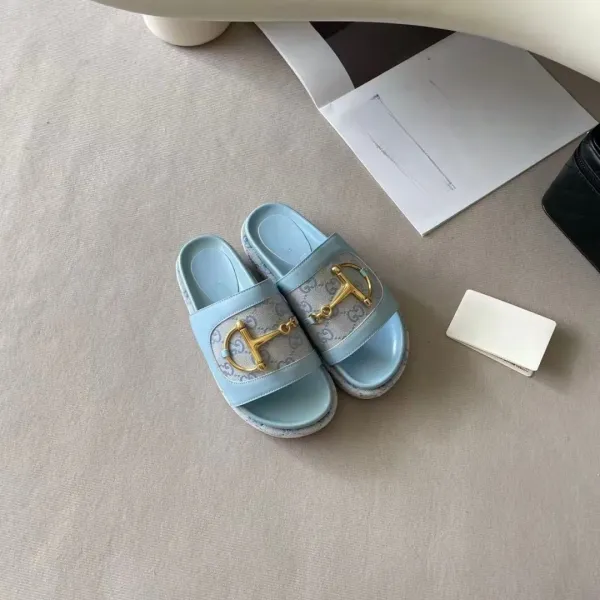 Gucci Horsebit Slide Sandals Beige and White Slippers - 6