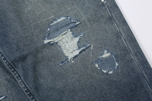 Design Paint-Splatter Washed Denim Jeans - 49