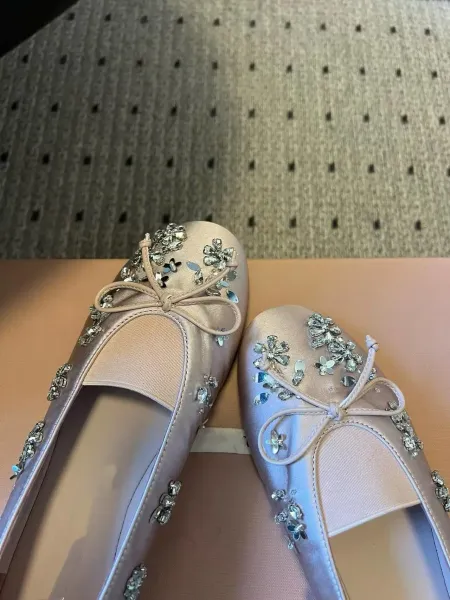 Design Black Crystal-Embellished Bow Flat Shoes Casual Shoes - 20