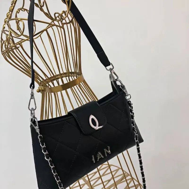 HAN Quilted Chain Shoulder Bag Black - 7
