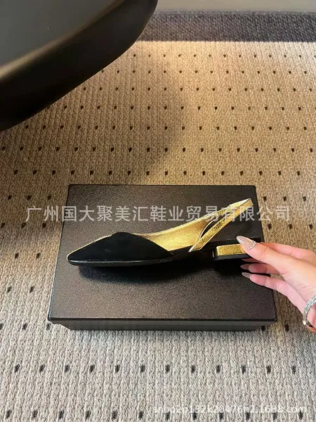 Design Slingback Loafers Black Leather-Suede Hybrid Heels - 9