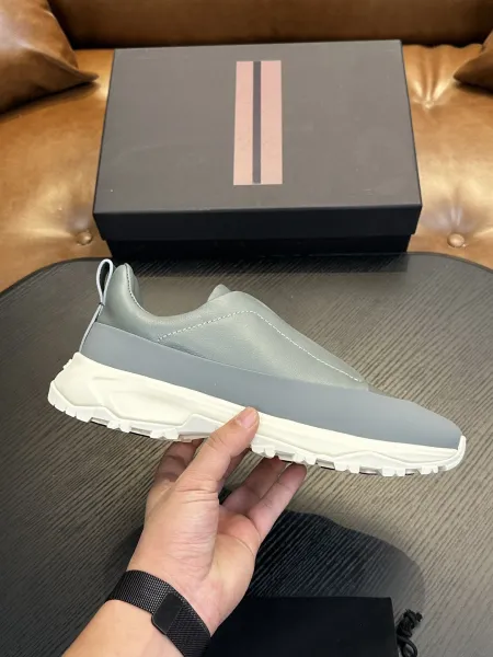 Design Slip-On Chunky Sneakers Gray / White - 15