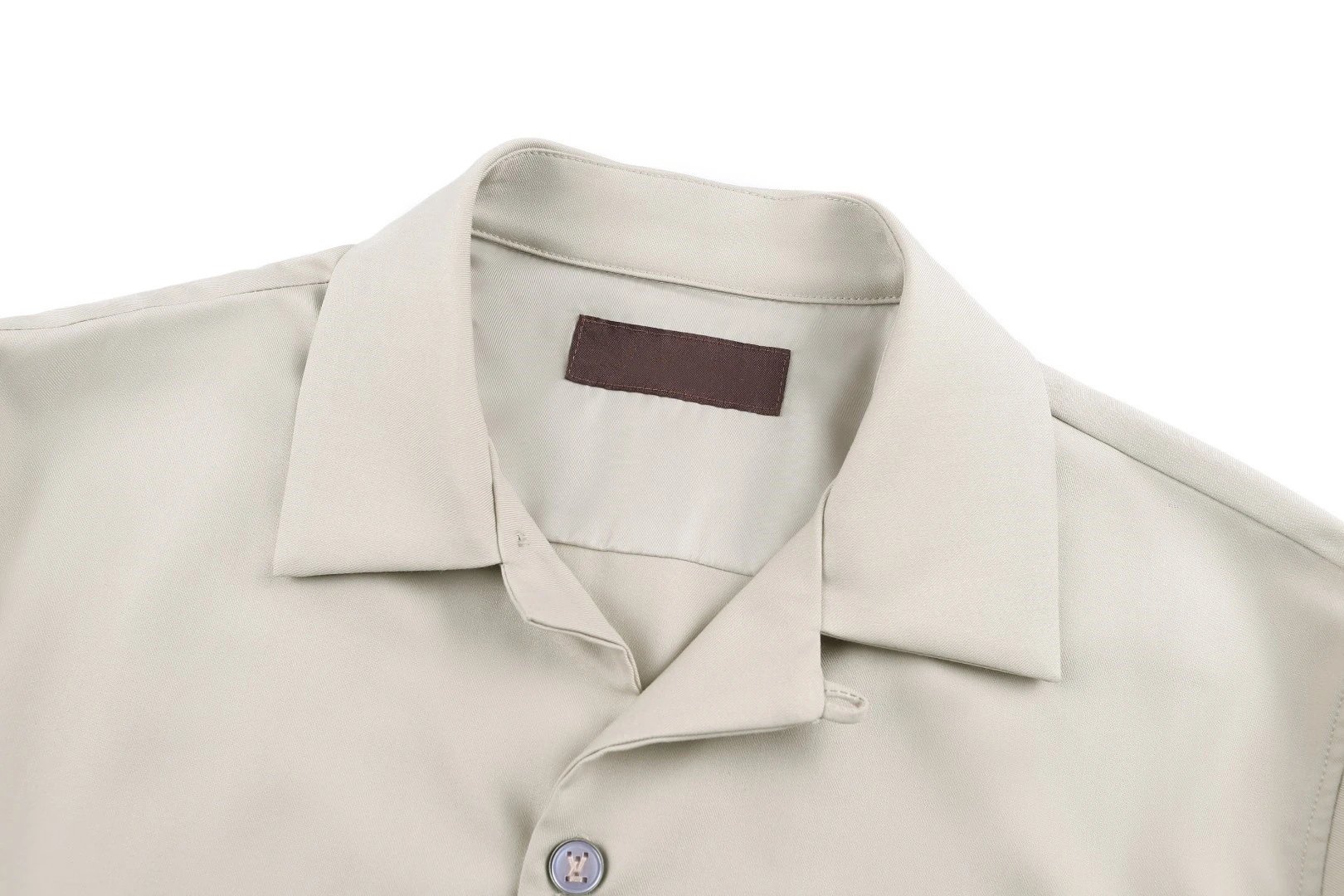 Design Short-Sleeve Button-Up Shirt Beige Tops Shirt - 5