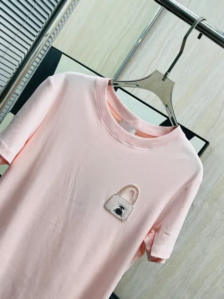 Chanel Lock Embroidery Pink T-Shirt - 7