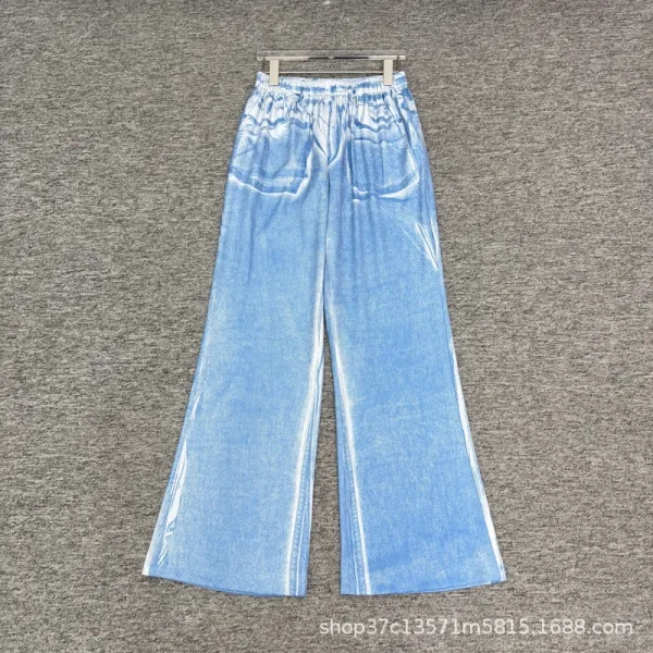 Design Wide-Leg Distressed Wash Denim Jeans - 3