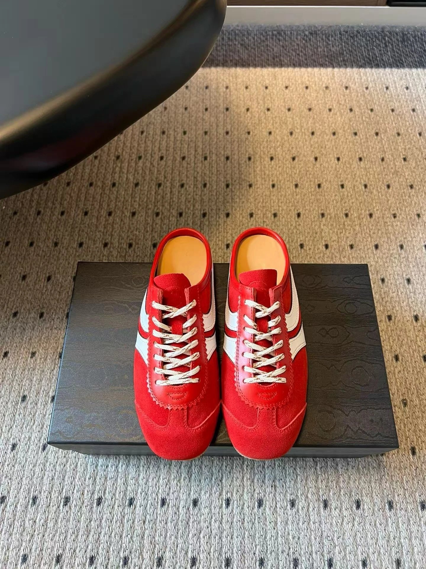 Maison Margiela Tabi Mule Sneaker Red Suede Sneakers