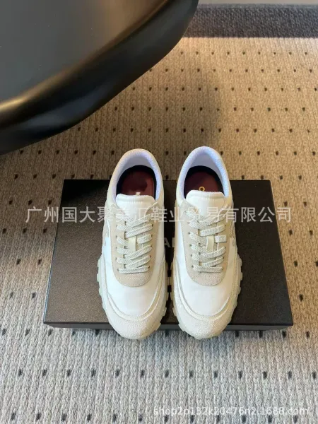 Chanel Runway Sneakers White Navy Beige Sneakers - 5