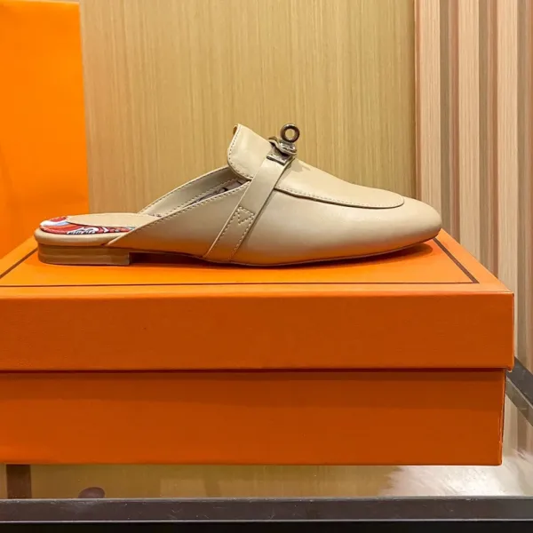 Hermès Oran Mule Light Blue Leather Slipper - 14