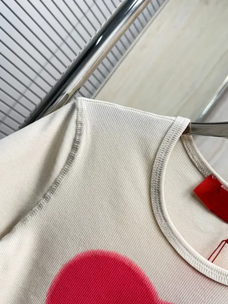 Comme des Garçons Play Heart Logo Ribbed Crop T-Shirt Pink - 18