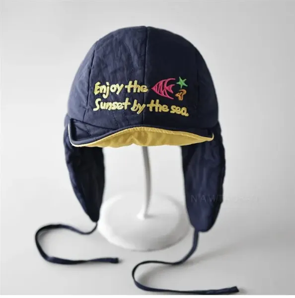 Design Quilted Fish Embroidery Bucket Hat Black Purple - 4