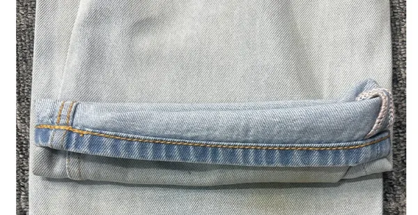 Design Wide-Leg Distressed Light Wash Jeans - 31