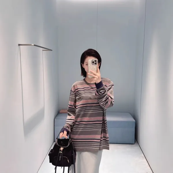 Design Striped Oversized Long-Sleeve Top in Gray Multicolor - 4