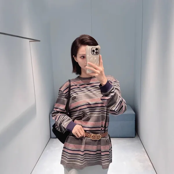 Design Striped Oversized Long-Sleeve Top in Gray Multicolor - 6