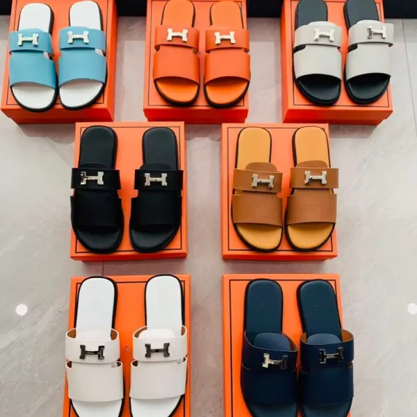 Hermès Oran Slide Sandals Black Epsom Leather with Palladium Hardware Slippers - 4