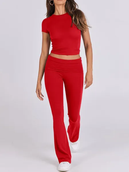 Design Red Cropped Tee and Flared Pants Set - 57