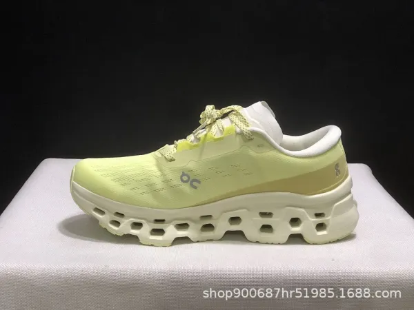 On Running Cloudmonster Gray / White Running Shoes - 18