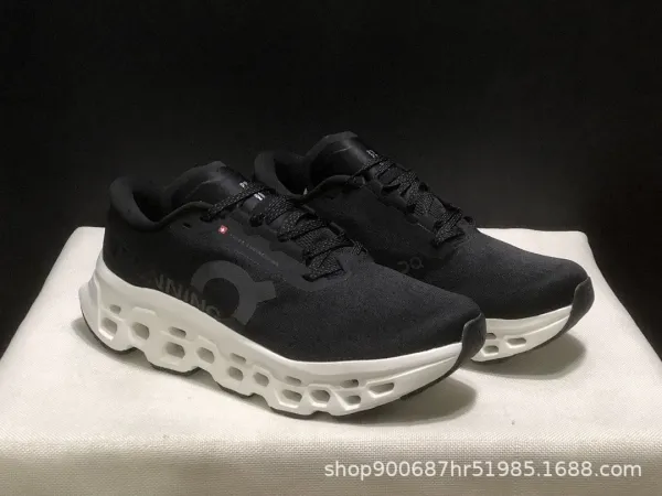 On Running Cloudmonster Gray / White Running Shoes - 22