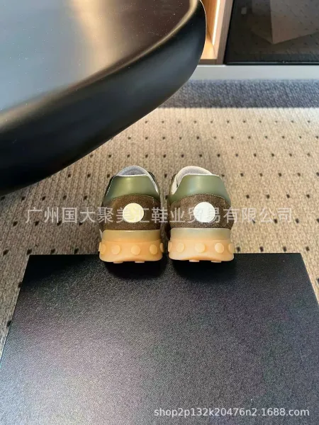 Chanel Runway Sneakers White Navy Beige Sneakers - 31