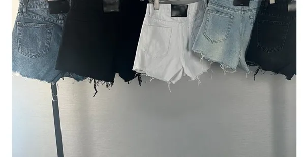 Design Distressed High-Waisted Frayed Hem Denim Shorts - 10