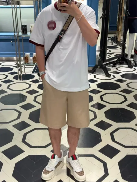 Gucci Ringer T-Shirt White with Burgundy Trim - 5