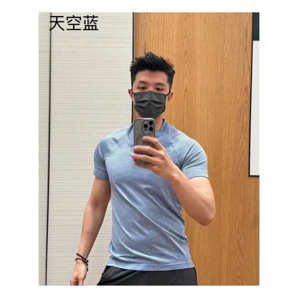 Design Textured Performance T-Shirt Gray - 16